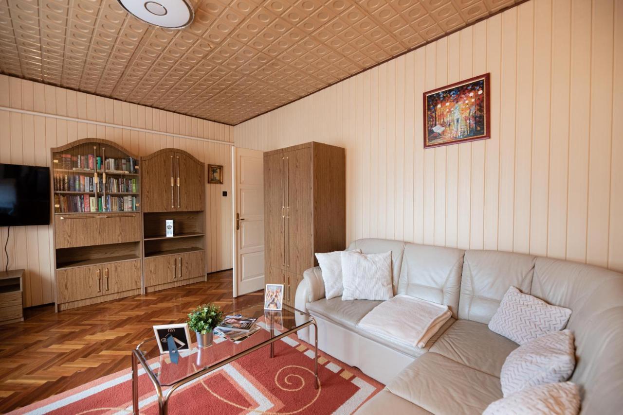 Vadkacsa apartmanház medencével Zamárdi Exterior foto
